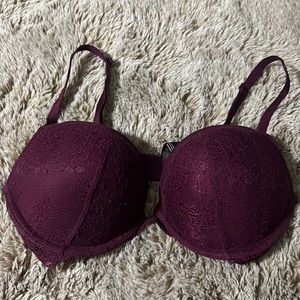 Purple Victoria’s Secret Bombshell Plunge Bra Sz 34B